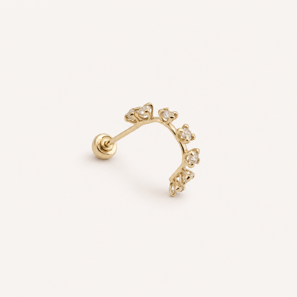 Broquel media arracada zirconia de oro 10k, vista de detalle
