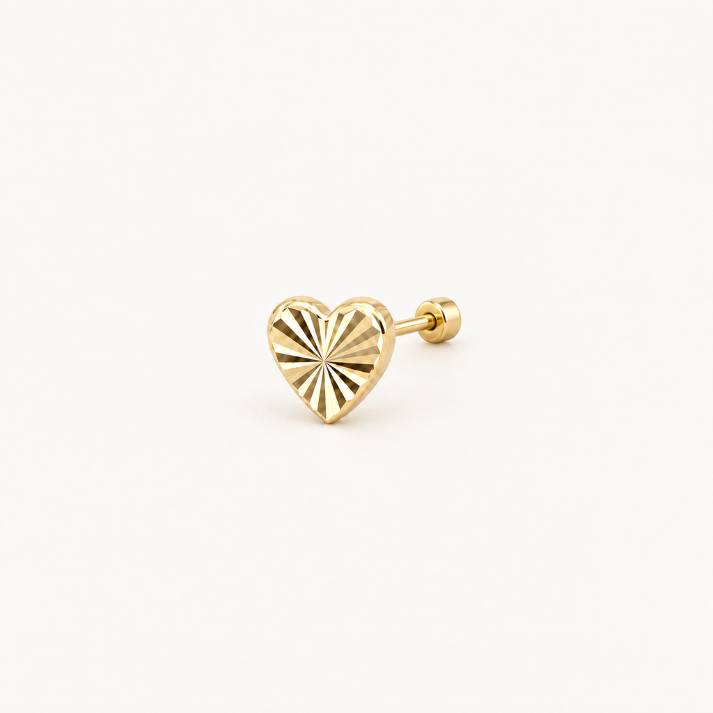 Broquel Corazón Mini Diamantado Oro 10K. Vista principal.