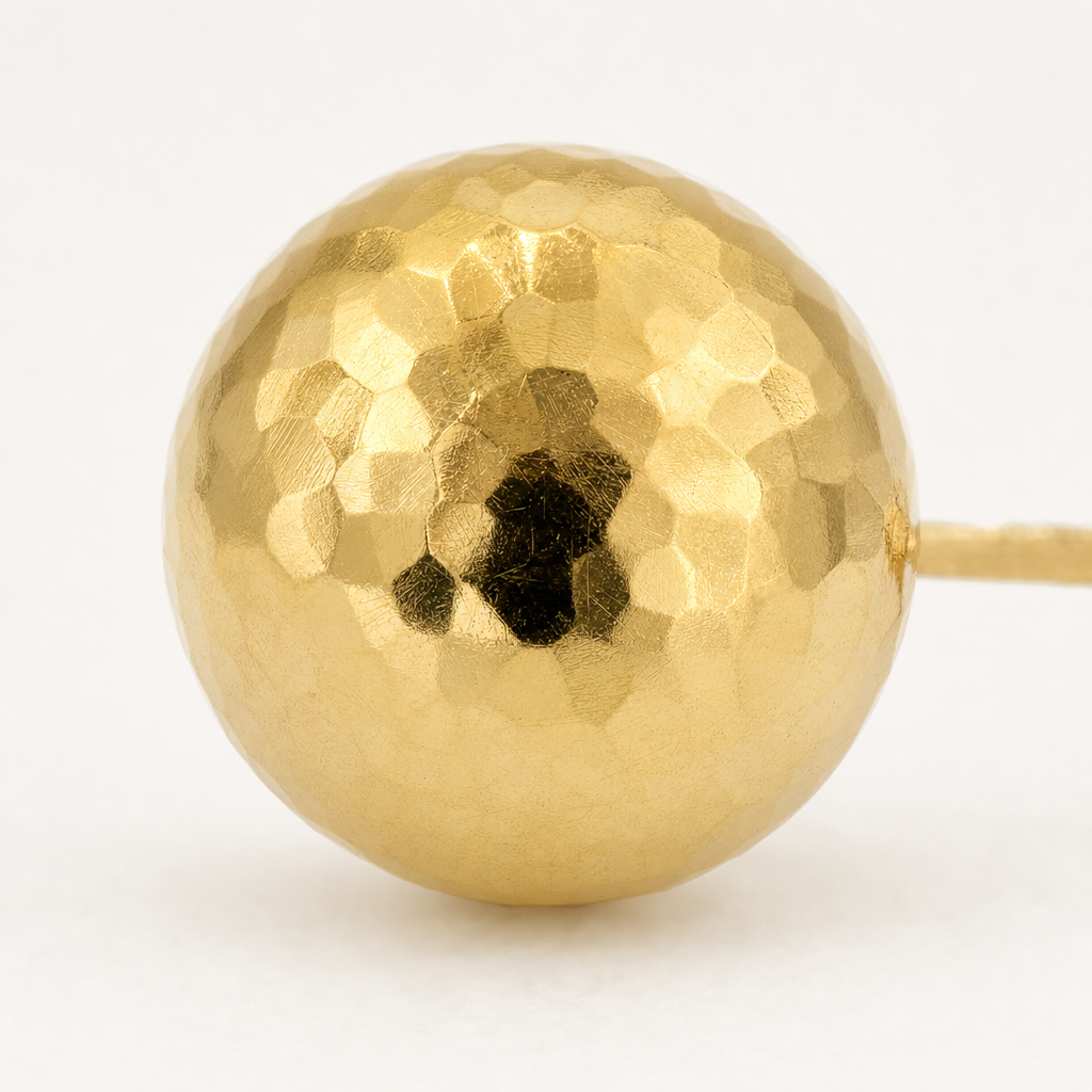 Broquel Dormilona 6 mm Oro 10K — macro frontal
