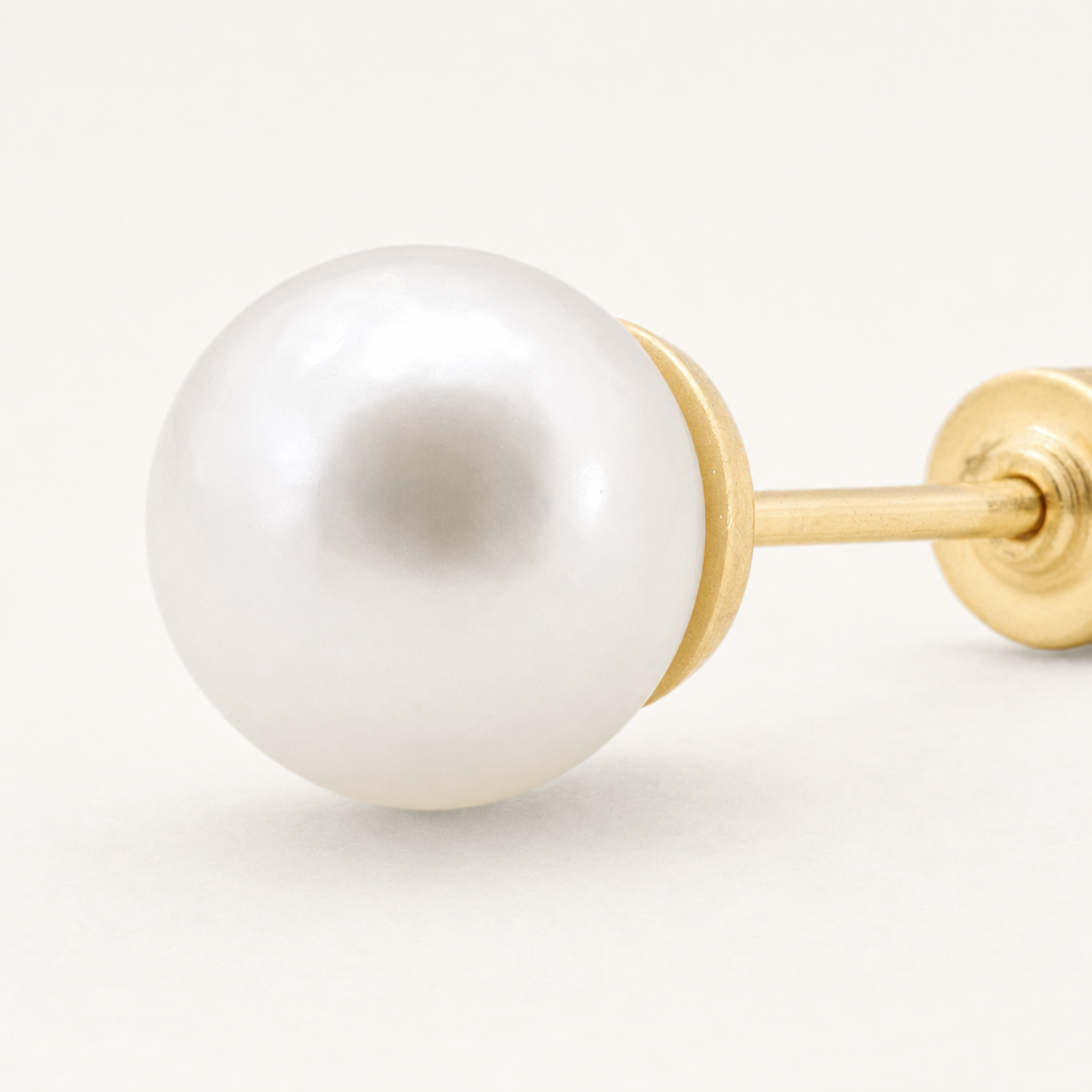 Broquel Perla 5 mm Oro 10K — macro frontal