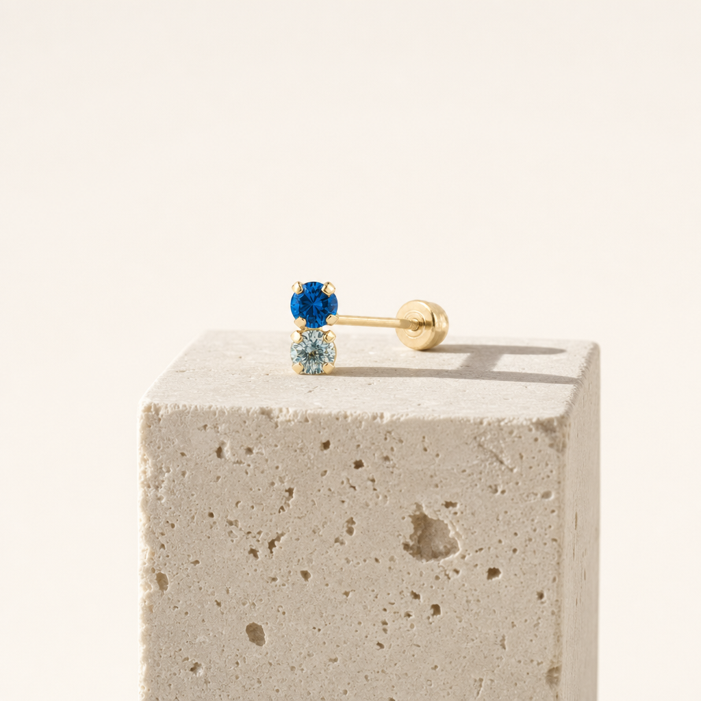 Broquel Doble Piedra Azul y Aqua Oro 10K — bodegón editorial