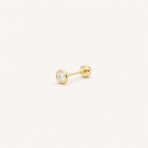 Broquel Bisel Zirconia Blanca 2.5 mm Oro 10K — vista diagonal