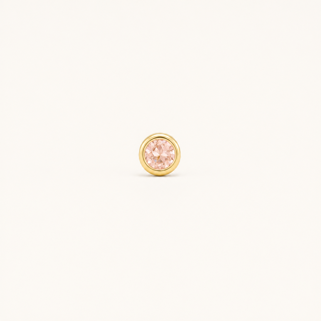 Broquel Bisel Zirconia Rosa 2.5 mm Oro 10K — vista frontal