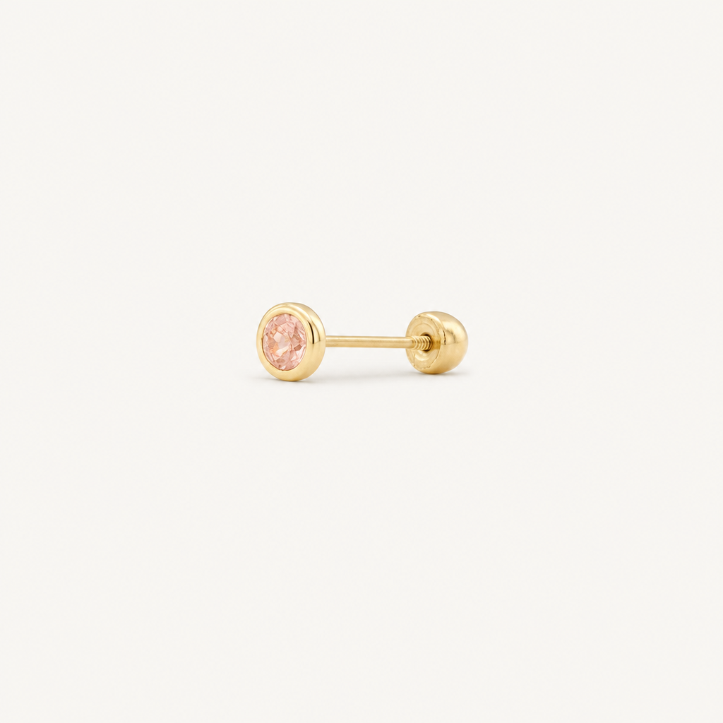 Broquel Bisel Zirconia Rosa 2.5 mm Oro 10K — vista diagonal