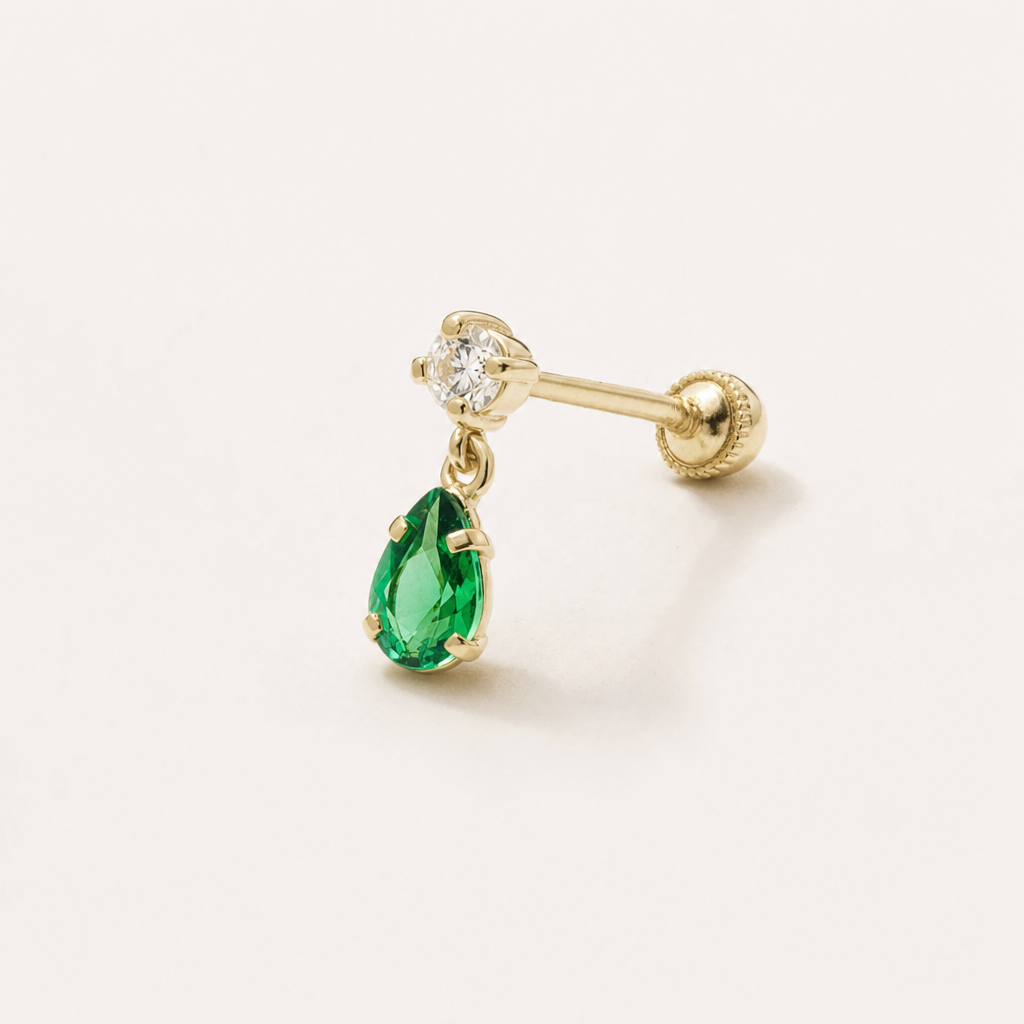 Broquel Colgante Gota Esmeralda Oro 10K — vista diagonal