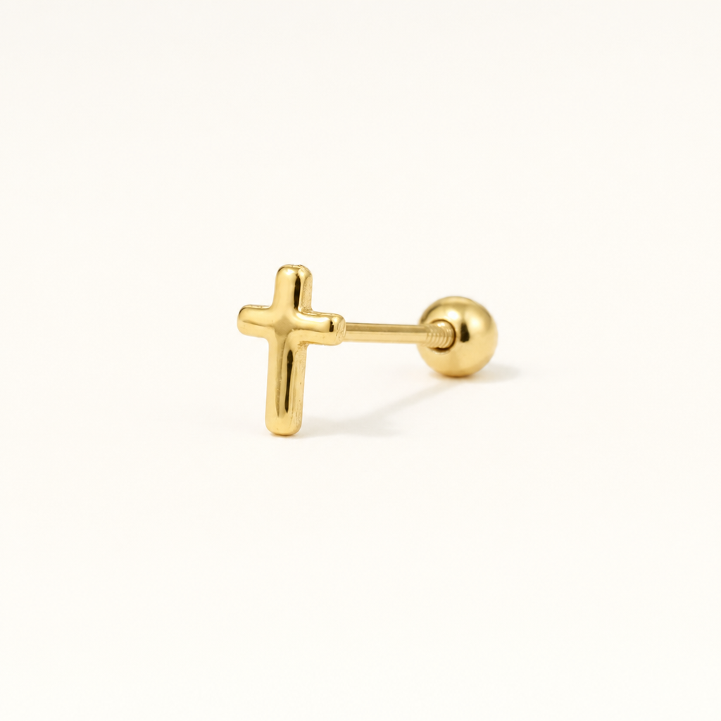 Broquel Cruz Lisa Oro 10K — vista diagonal
