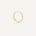 Arracada Lisa 6.6 mm Oro 10K — vista diagonal