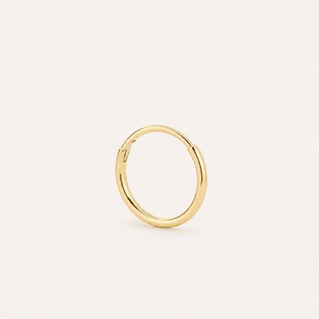 Arracada Lisa 6.6 mm Oro 10K — ficha tecnica animada